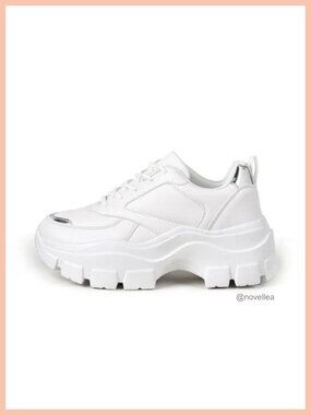Chunky Platform Sneakers Lace-Up PU Walking Shoes Women